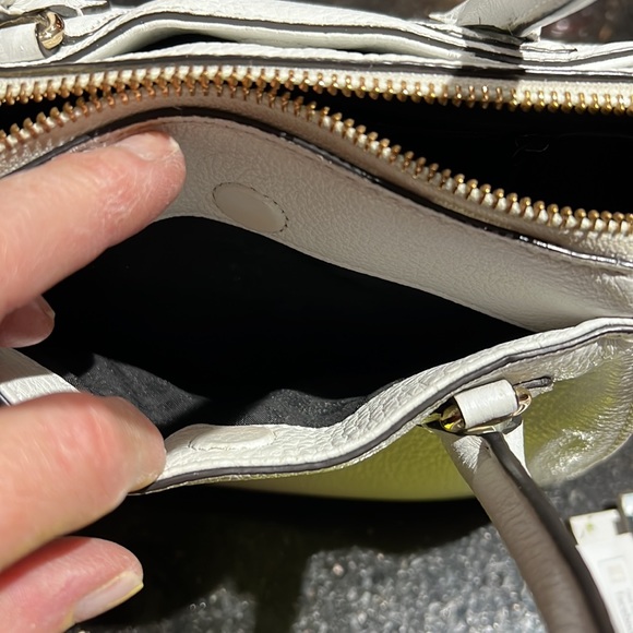 Adorable Rebecca MINKOFF Leather Satchel - Picture 7 of 9